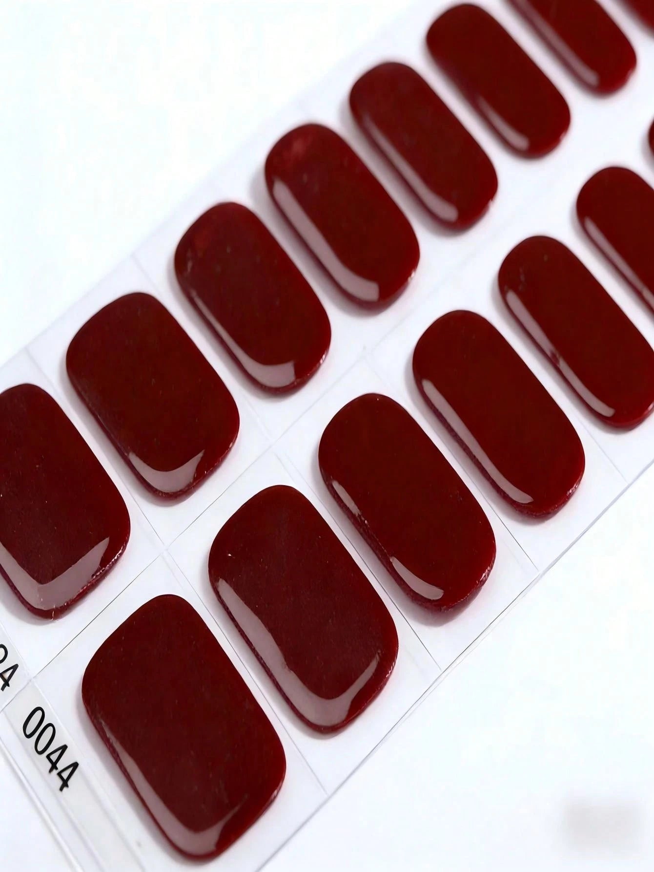 The Red Queen - Burgundy Semi-Cured Gel Nail Wraps